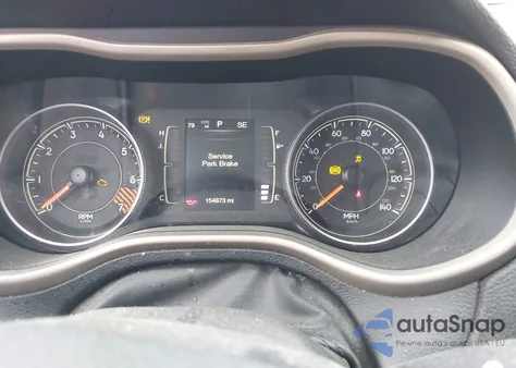 2015 Jeep Cherokee Latitude z USA, uszkodzony, nr VIN 1C4PJLCB2FW711439